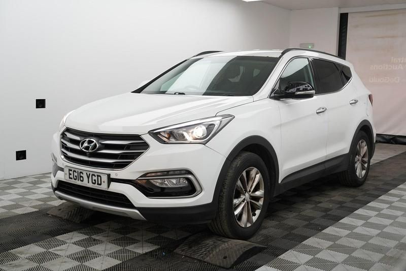 Used Hyundai Santa Fe Premium 2016 White SUV