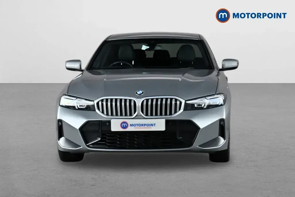 Begagnad BMW 320 M Sport 2024 Grå Sedan
