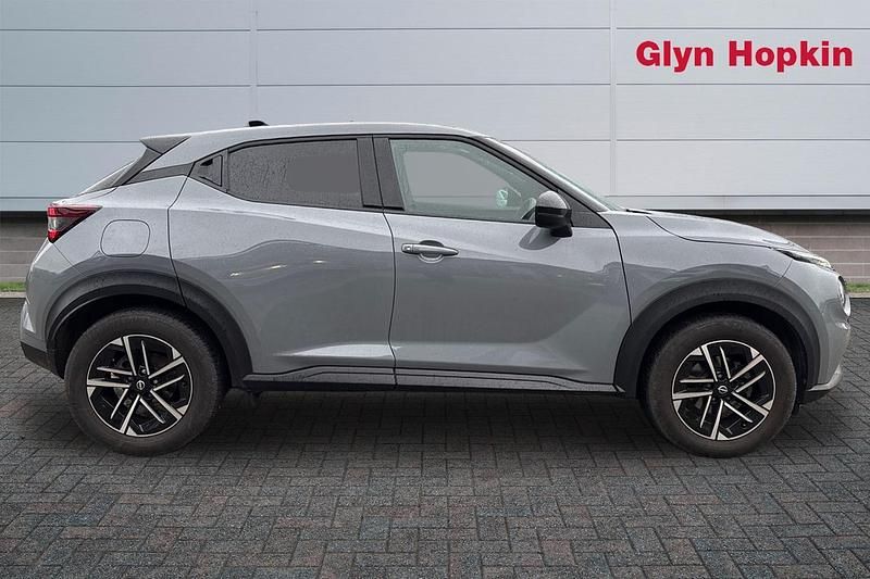Used Nissan Juke N-Connecta 114 HP (83 kW) 2025 Grey SUV