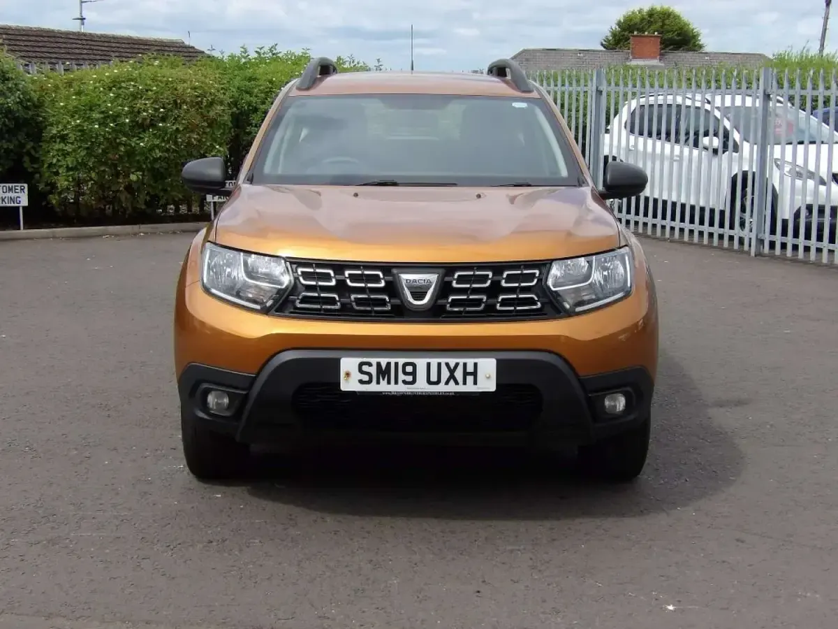 Used Dacia Duster Essentiel 114 HP (83 kW) 2019 Orange SUV