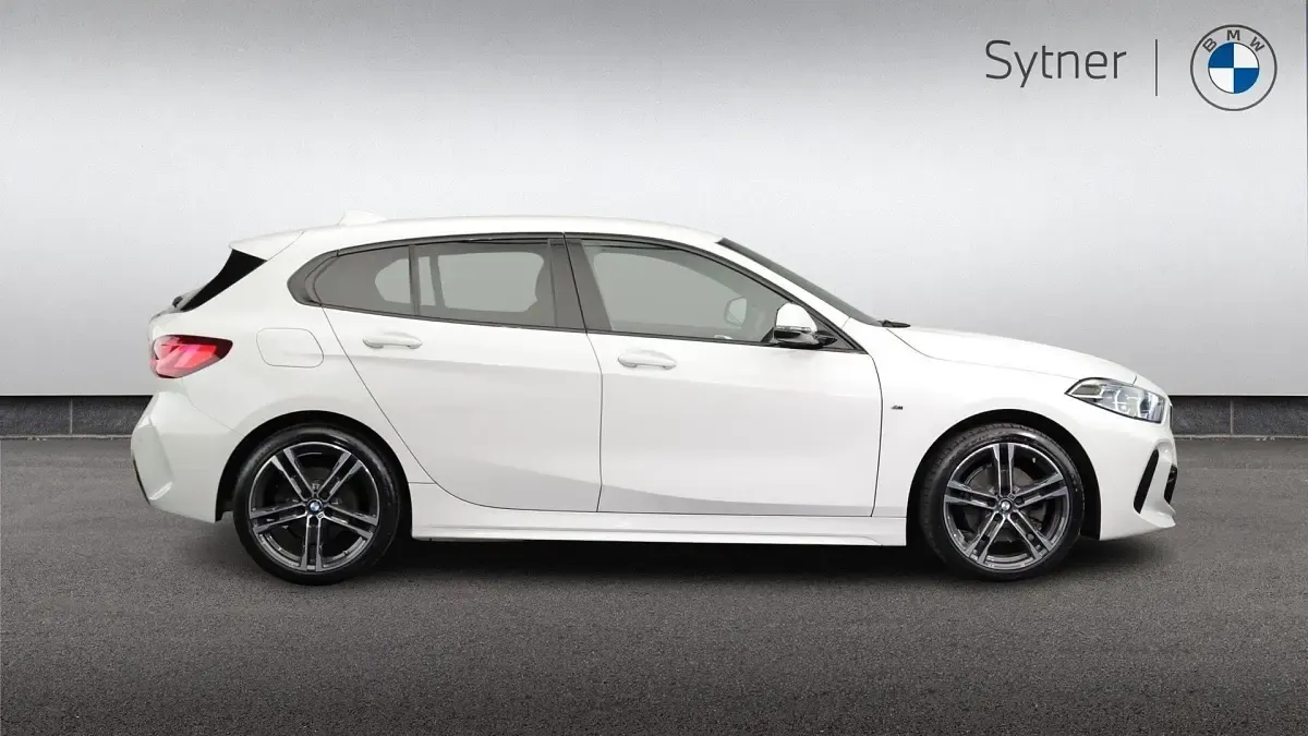 Used BMW 118 M Sport 134 HP (98 kW) 2024 White Hatchback