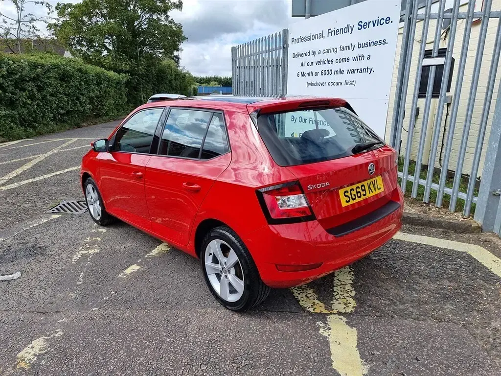 Used Skoda Fabia SE L 95 HP (69 kW) 2019 Red Hatchback