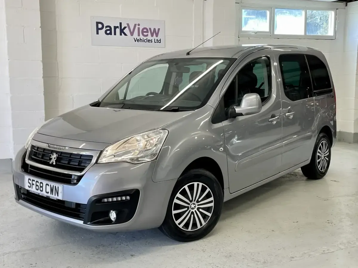 Usado Peugeot Partner Access 2018 Cinzento Monovolume