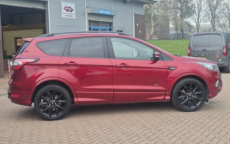 Used Ford Kuga ST-Line X 180 HP (132 kW) 2018 Red SUV