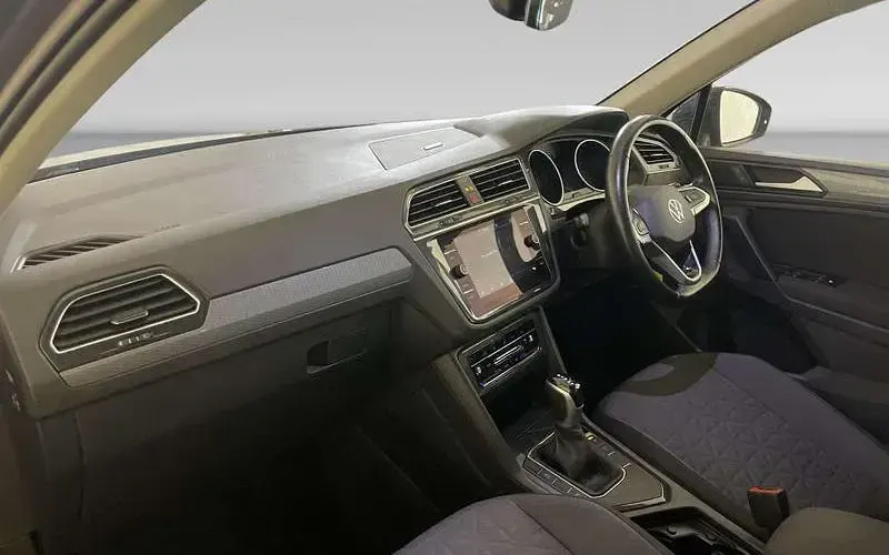 Used VW Tiguan Life 150 HP (110 kW) 2021 Grey SUV