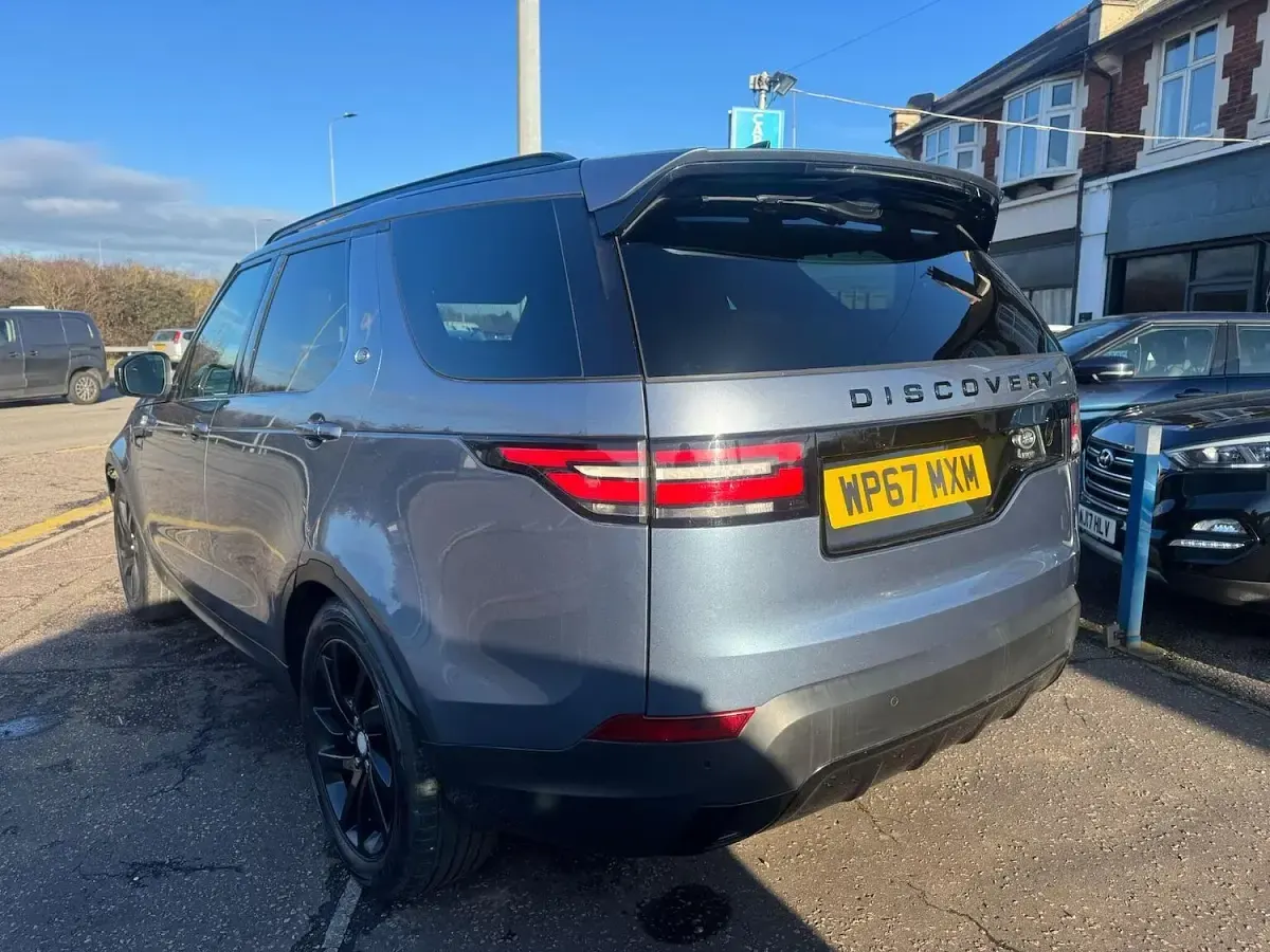 Used Land Rover Discovery HSE 2018 Blue SUV