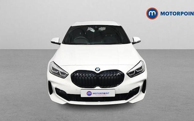 Used BMW 118 M Sport 136 HP (100 kW) 2024 White Hatchback