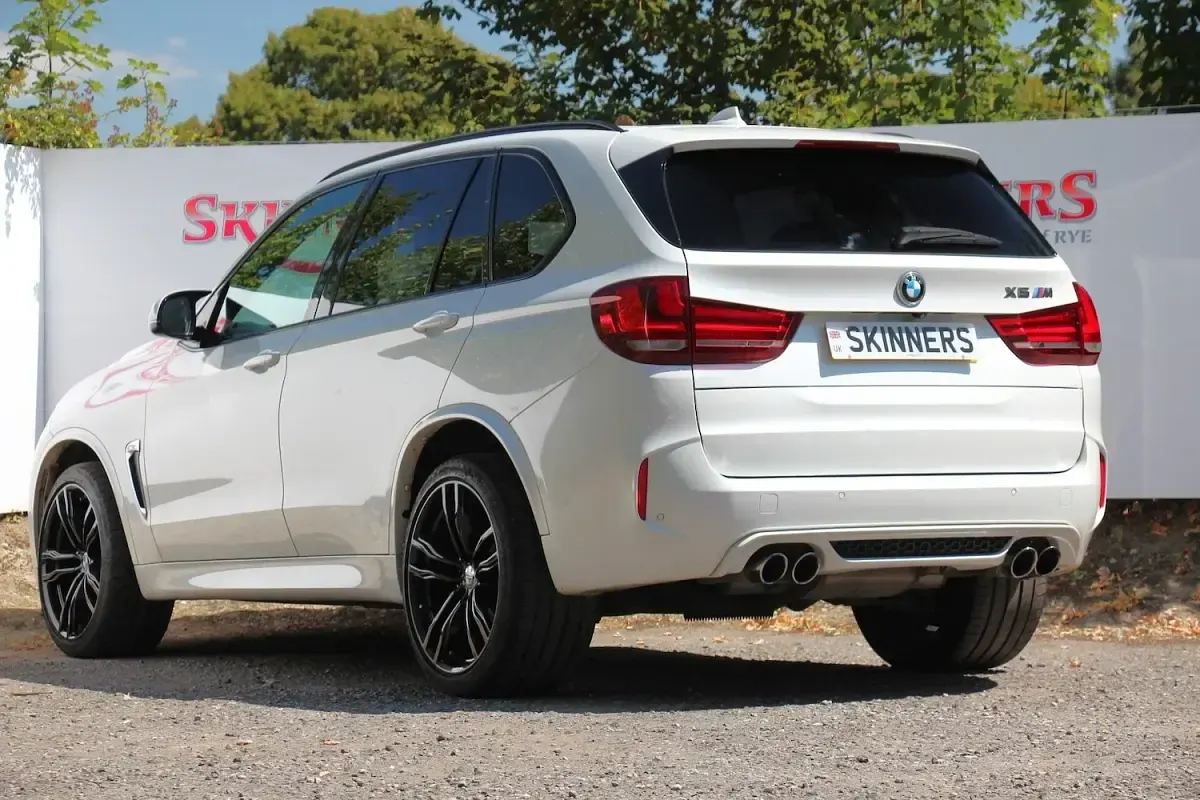 Used BMW X5 M M Sport 575 HP (422 kW) 2018 White SUV