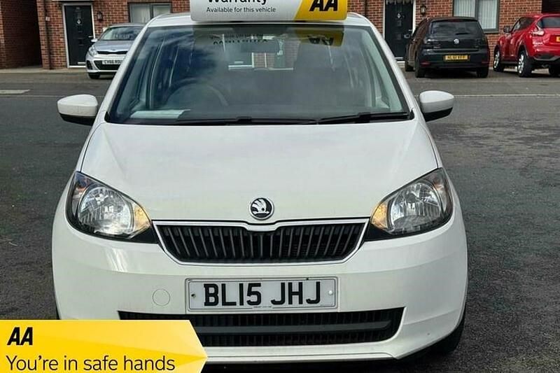 Used Skoda Citigo SE 75 HP (55 kW) 2015 White Hatchback