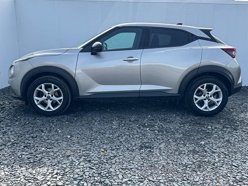 Used Nissan Juke N-Connecta 114 HP (83 kW) 2020 Silver SUV
