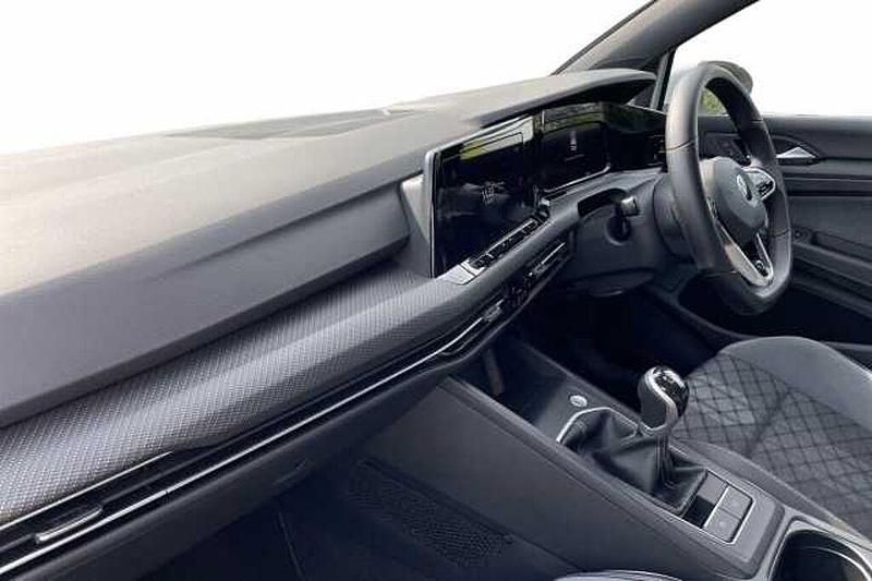 Used VW Golf VIII 130 HP (95 kW) 2023