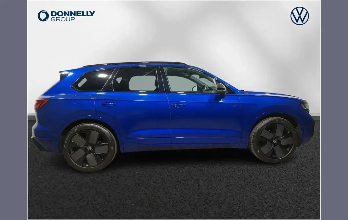 Used VW Touareg Edition 281 HP (206 kW) 2026 Blue SUV