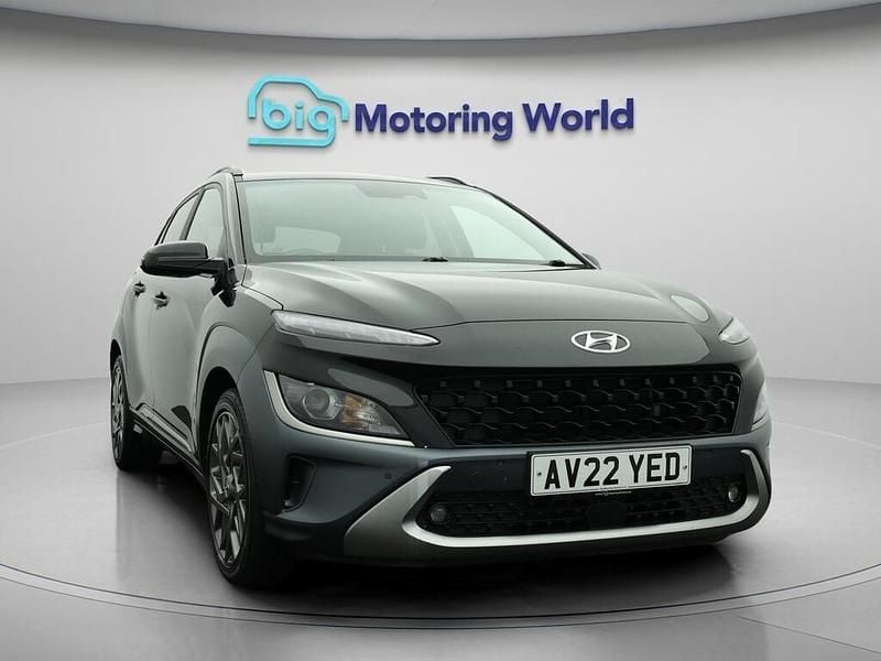 Black Used 2022 Hyundai Kona Premium SUV | £14,000 (Fair price) - Image 1/4
