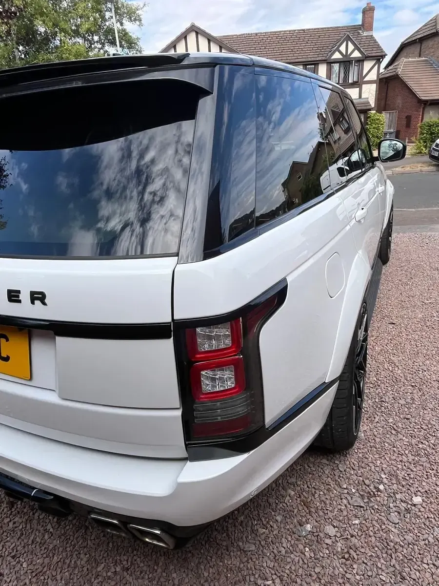 Used Land Rover Range Rover Vogue 306 HP (225 kW) 2015 White SUV