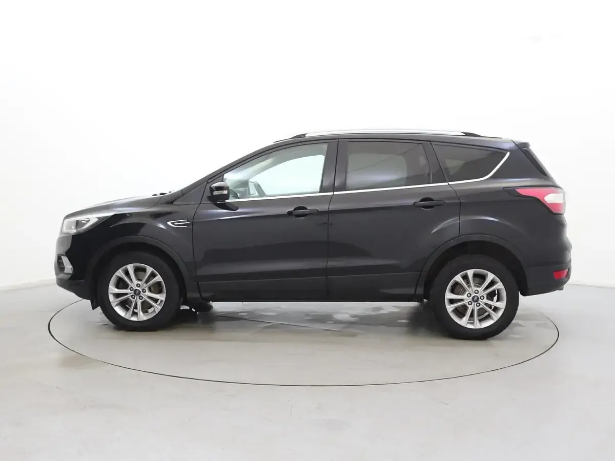 Used Ford Kuga Titanium 120 HP (88 kW) 2017 Black SUV