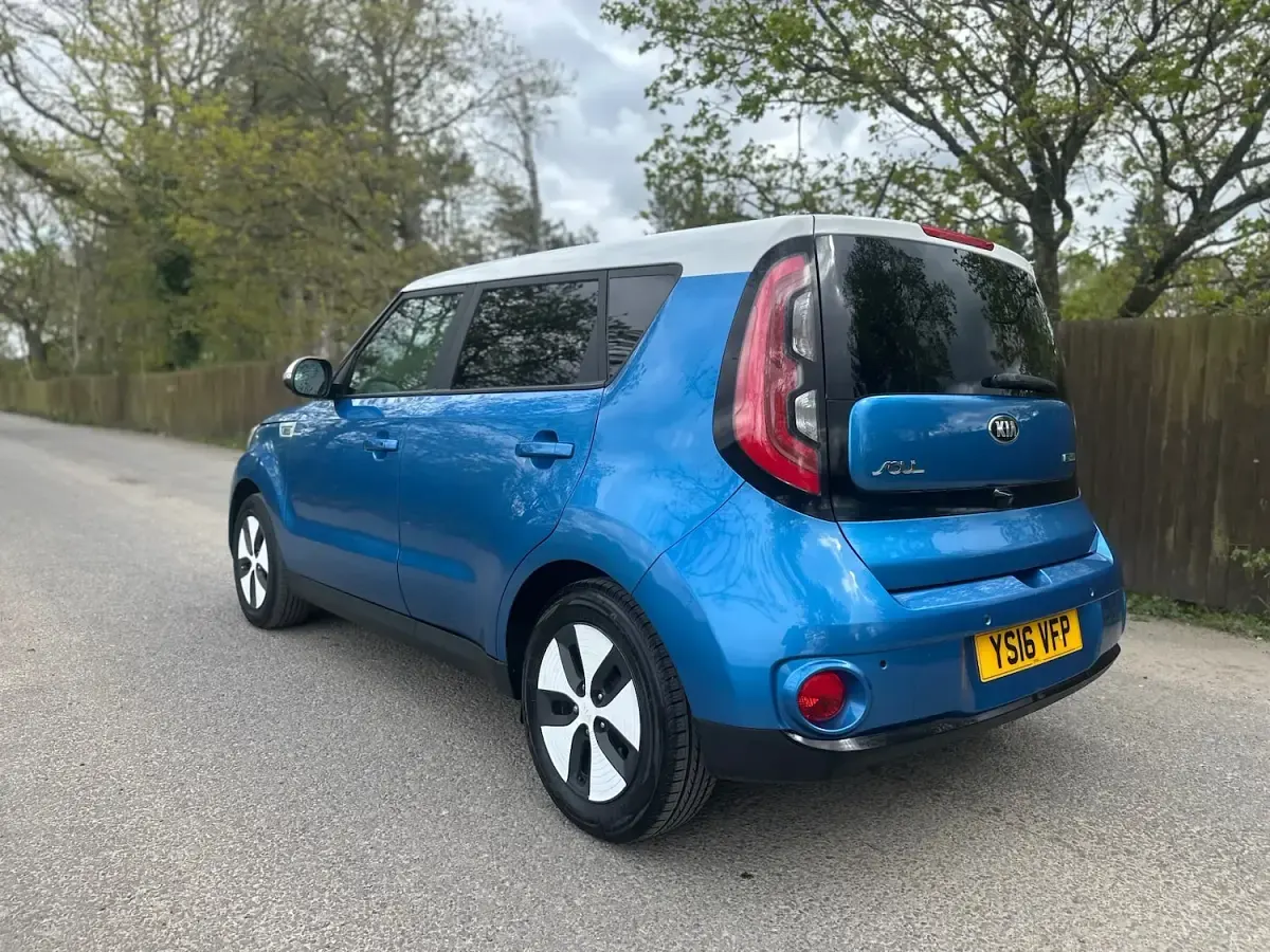 Used Kia Soul 27 kW (37 HP) 2016 Blue SUV