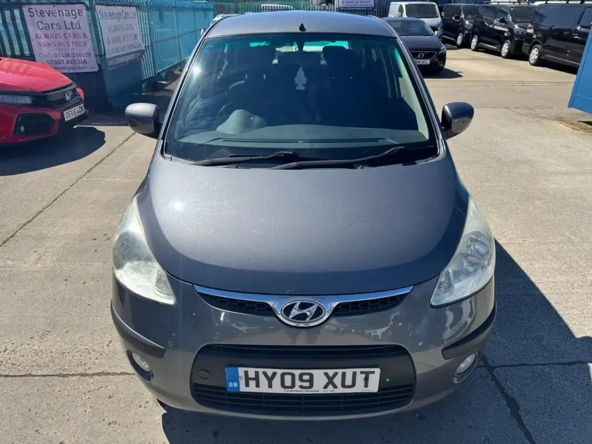 Gebraucht Hyundai i10 Comfort 78 PS (57 kW) 2009 Grau Kleinwagen