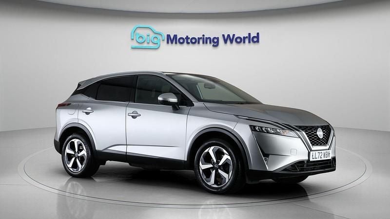 Used 2022 Nissan Qashqai N-Connecta SUV | £12,600 (Good price) - Image 1/4