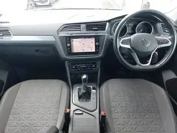 Usado VW Tiguan Life 150 HP (110 kW) 2023 Cinzento SUV