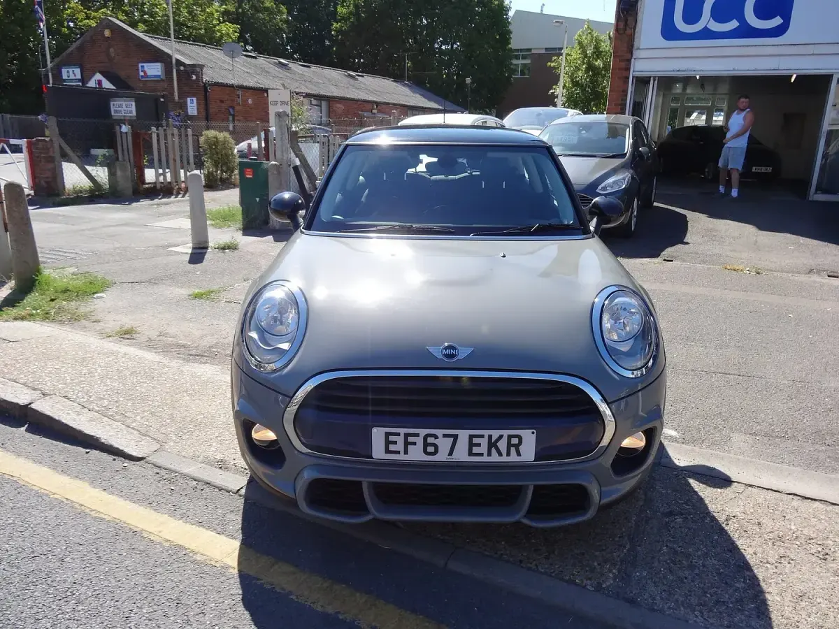 Used Mini Cooper Hatch 136 HP (100 kW) 2017 Grey Hatchback