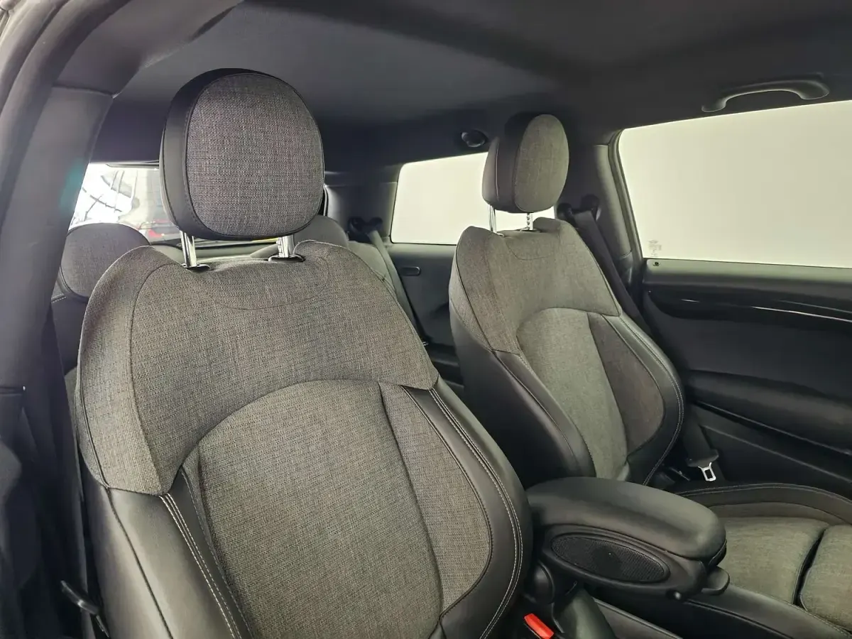 Used Mini Cooper S Hatch 135 kW (184 HP) 2021 Black Hatchback