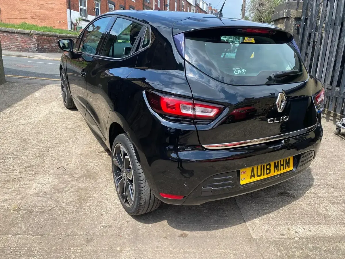 Used Renault Clio Dynamique 2018 Black Hatchback