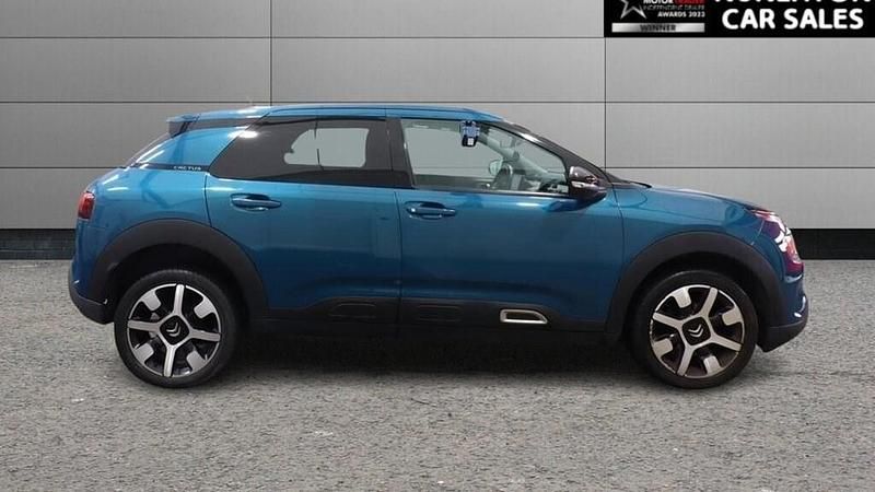 Used Citroën C4 Cactus Flair 110 HP (80 kW) 2019 Blue Hatchback