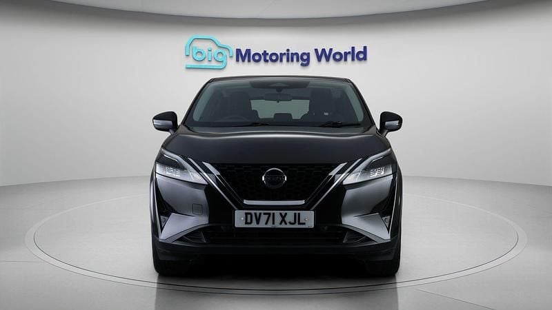 Used Nissan Qashqai Acenta Premium 156 HP (114 kW) 2021 SUV