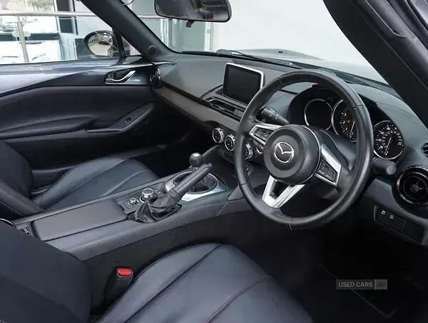 Used Mazda MX5 131 HP (96 kW) 2017 Grey Cabriolet