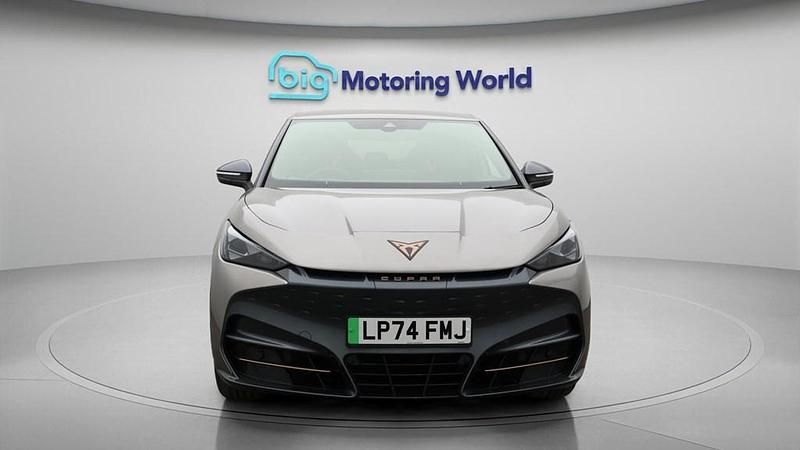 Used Cupra Tavascan 210 kW (286 HP) 2025 SUV