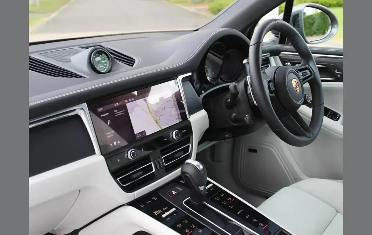 Used Porsche Macan 261 HP (191 kW) 2026 Other SUV