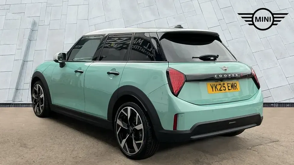 Used Mini Cooper S Hatch 201 HP (147 kW) 2025 Green Hatchback