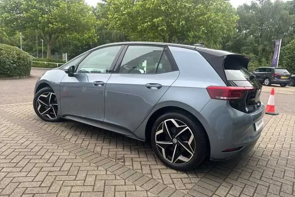 Used VW ID.3 Pro Performance 150 kW (204 HP) 2020 Blue Hatchback