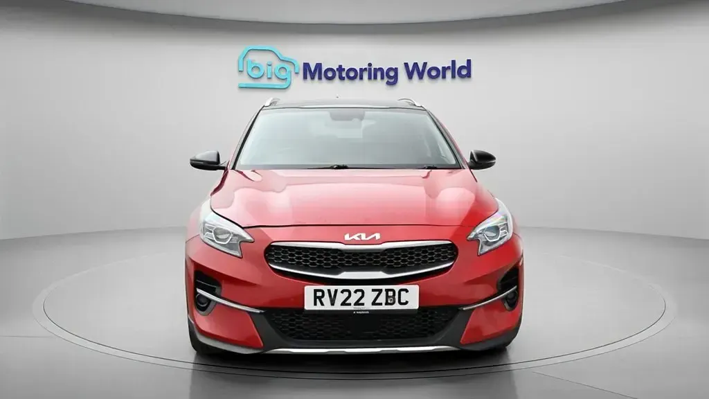 Usado Kia XCeed 158 HP (116 kW) 2022 Vermelho SUV