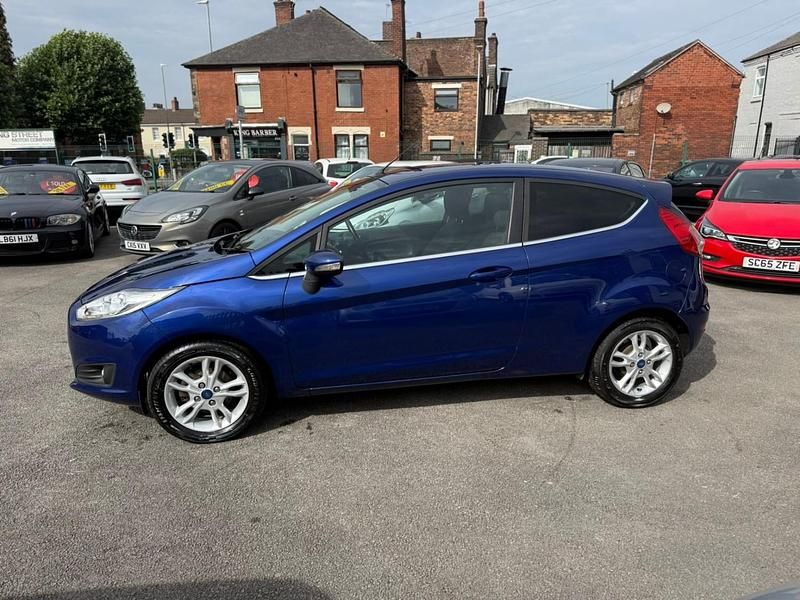 Used Ford Fiesta Zetec 2016 Blue Hatchback