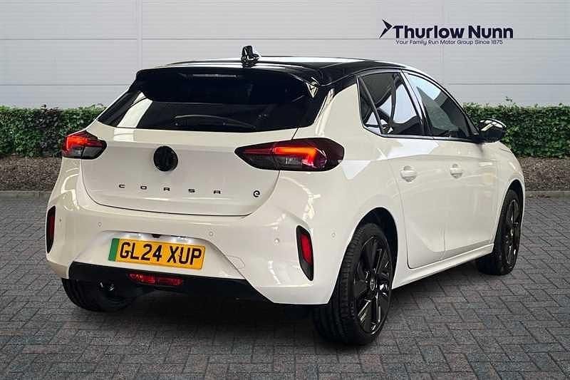 Used Vauxhall Corsa-e Ultimate 100 kW (136 HP) 2024 White Hatchback