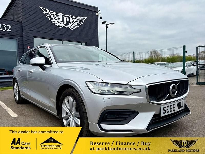 Used Volvo V60 Momentum 2018 Silver Estate