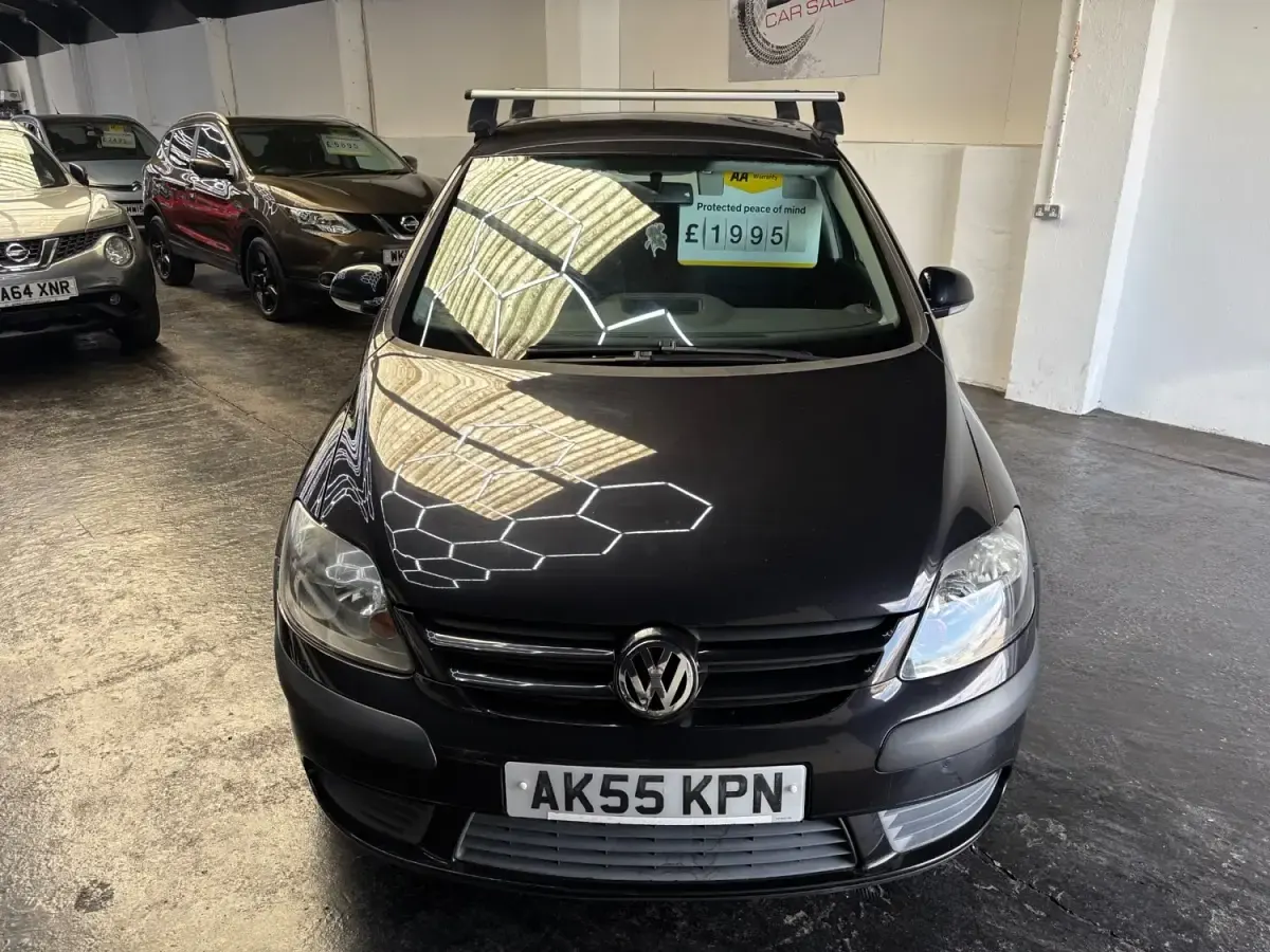Używany VW Golf IV S 2005 Czarny Hatchback