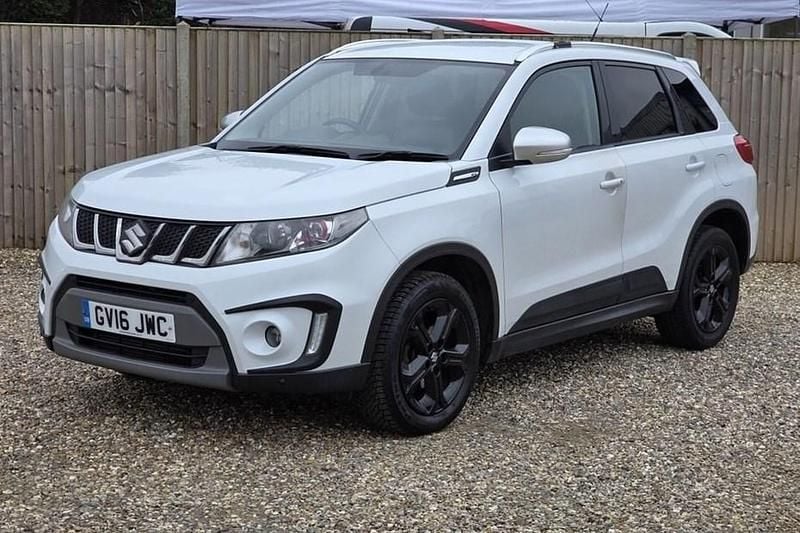 Used Suzuki Vitara 140 HP (102 kW) 2016 White SUV
