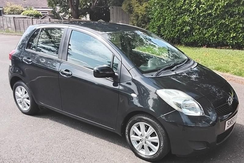 Black Used 2009 Toyota Yaris Hatchback | £3,995 (Fair price) - Image 1/1
