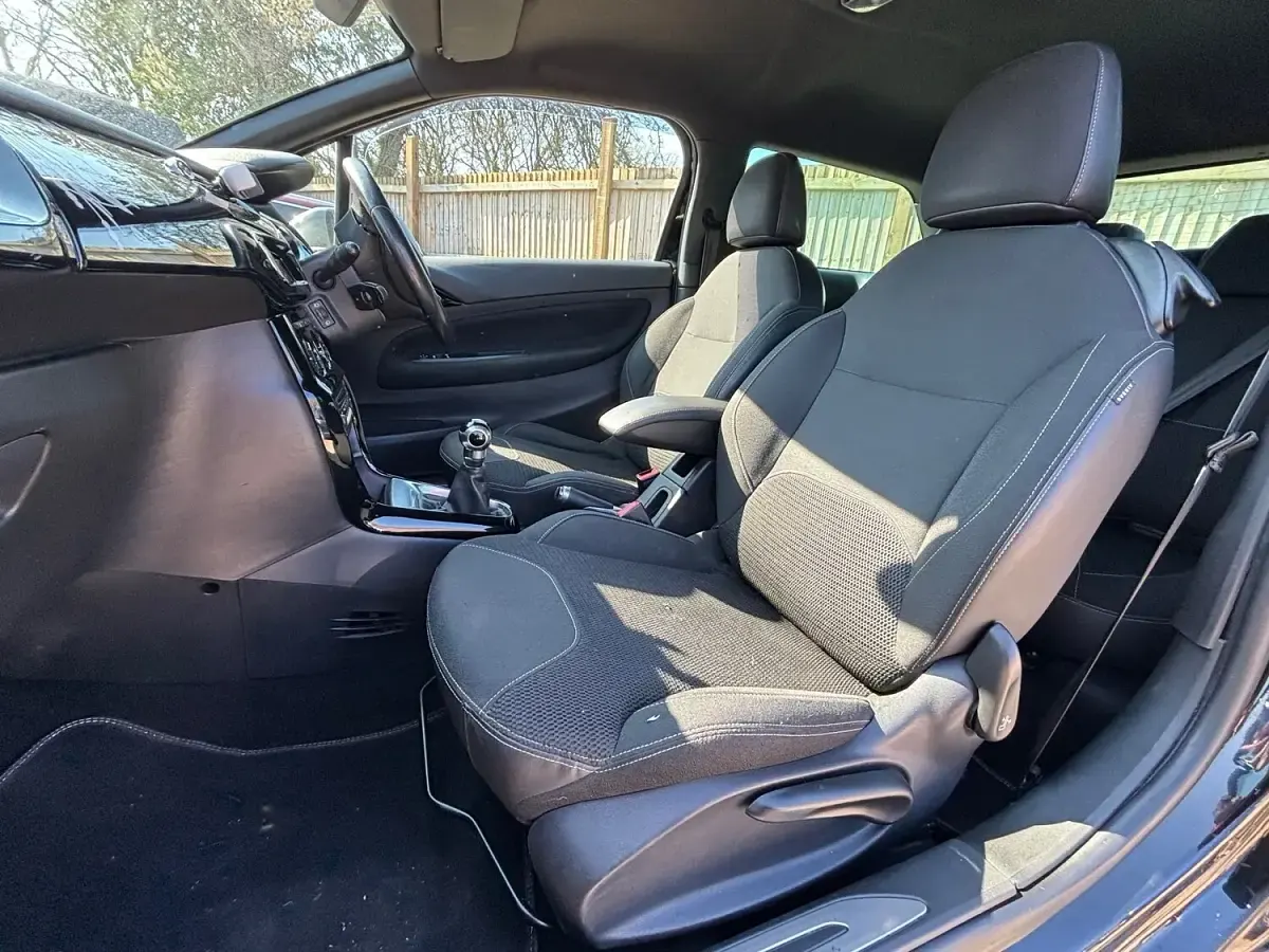 Used Citroën DS3 2013 Black Hatchback