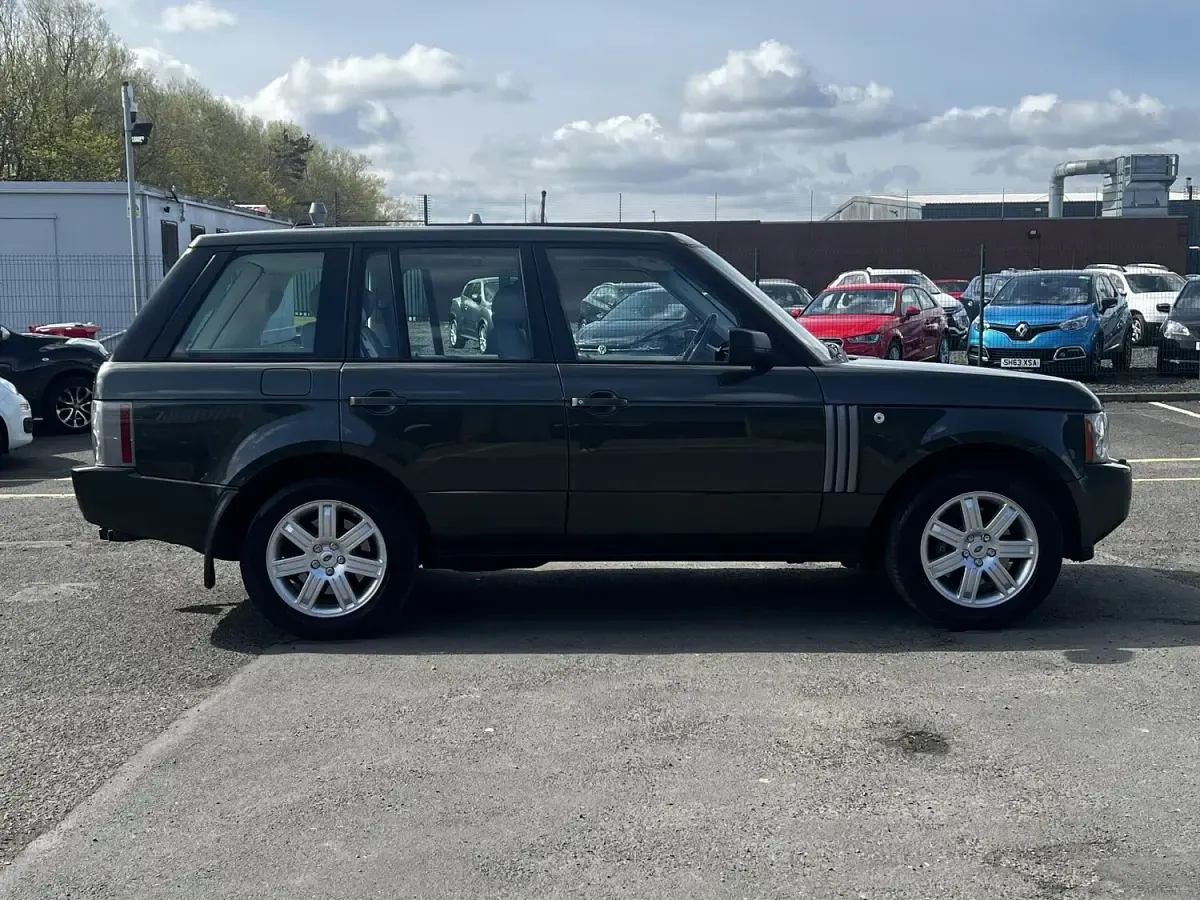 Used Land Rover Range Rover Vogue 271 HP (199 kW) 2008 Green SUV