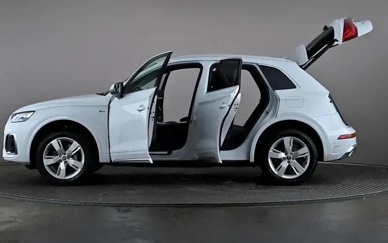 Used Audi Q5 S-Line 299 HP (219 kW) 2021 White SUV