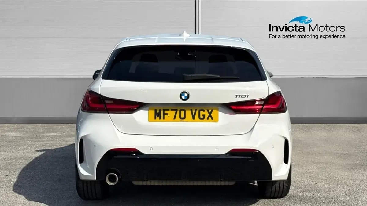 Used BMW 118 M Sport 140 HP (102 kW) 2020 Alpine white gloss Hatchback