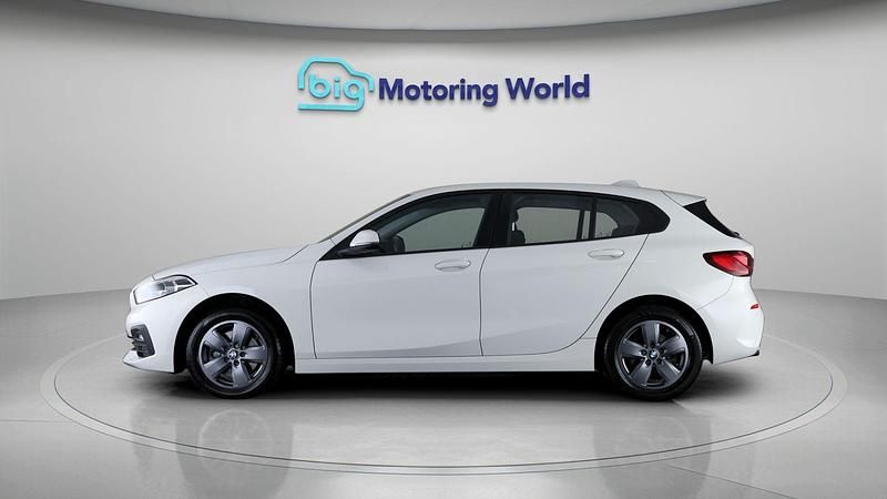 Used BMW 116 114 HP (83 kW) 2022 White Hatchback