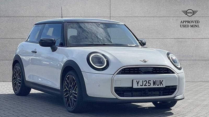 White Used 2025 Mini Cooper Hatch Hatchback | £26,299 - Image 1/4
