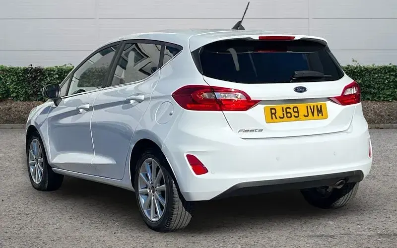 Begagnad Ford Fiesta Titanium 101 HK (74 kW) 2021 Halvkombi