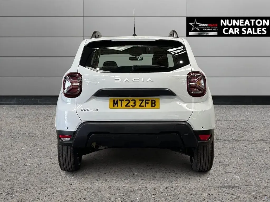 Used Dacia Duster Expression 150 HP (110 kW) 2023 White SUV