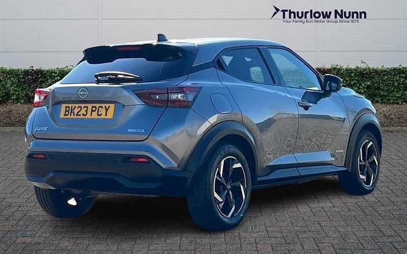 Used Nissan Juke N-Connecta 143 HP (105 kW) 2023 Grey SUV