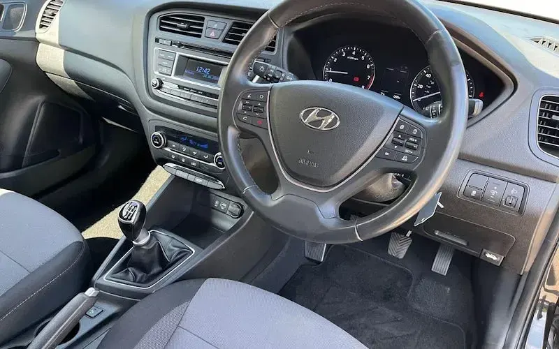 Used Hyundai i20 Sport 120 HP (88 kW) 2016 Black Hatchback